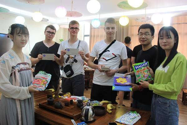 说明: http://172.16.99.49:8080/__local/1/95/4E/4CDC6AEFB2A0A1C634ECA9AABAE_E5651AAB_539E4.jpg 说明: http://172.16.99.49:8080/__local/1/95/4E/4CDC6AEFB2A0A1C634ECA9AABAE_E5651AAB_539E4.jpg